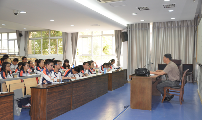 黄海鸥老师为taptap师生现场指导