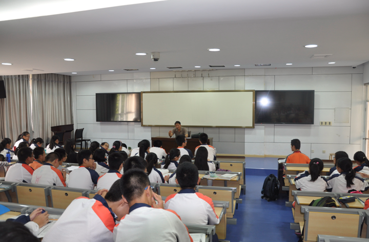 黄海鸥老师为taptap师生现场指导